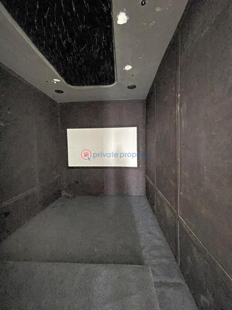 5 bedroom Detached Duplex For Sale Lekki Phase 1 Lagos - 4