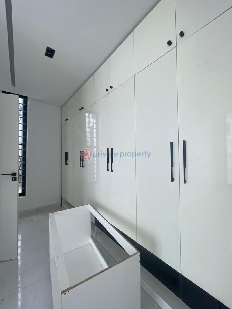 5 bedroom Flat & Apartment For Sale Chevron Drive Lekki Lagos - 9