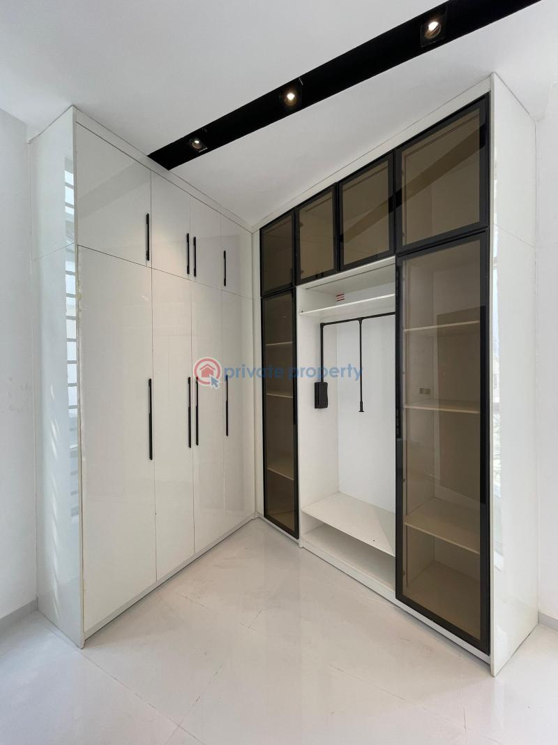 5 bedroom Detached Duplex For Sale Chevron Drive Lekki Lagos - 5