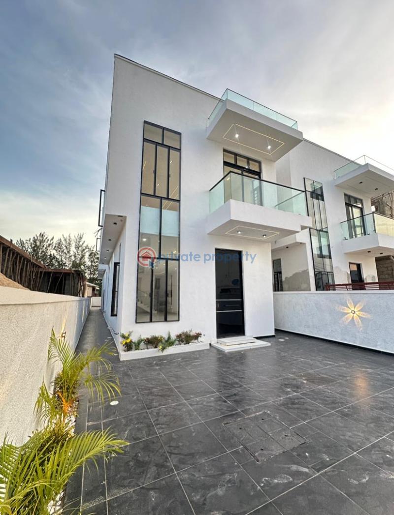 5 bedroom Detached Duplex For Sale Ikota Lekki Lagos - 1