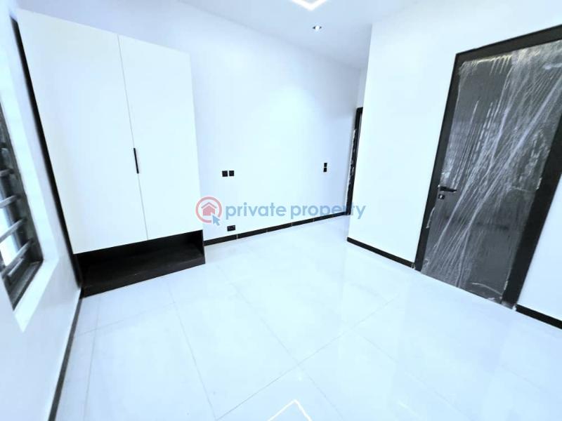 Luxurious 5-bedroom fully detached duplexes - 12 5 bedroom Detached Duplex For Sale Ologolo Lekki Lagos - 12