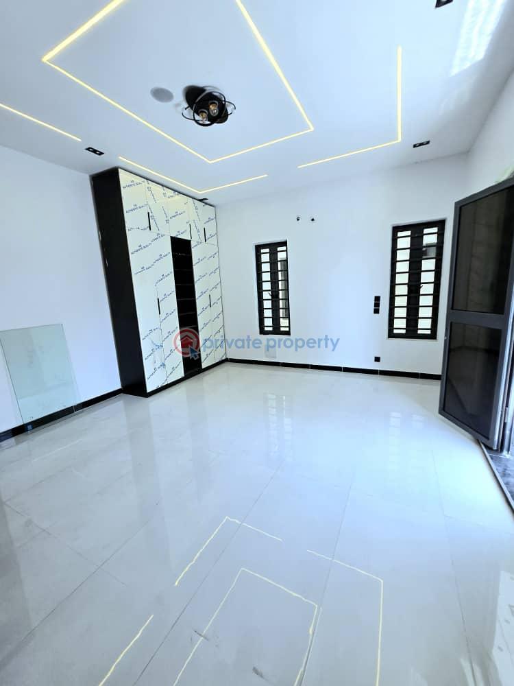 Luxurious 5-bedroom fully detached duplexes - 9 5 bedroom Detached Duplex For Sale Ologolo Lekki Lagos - 9