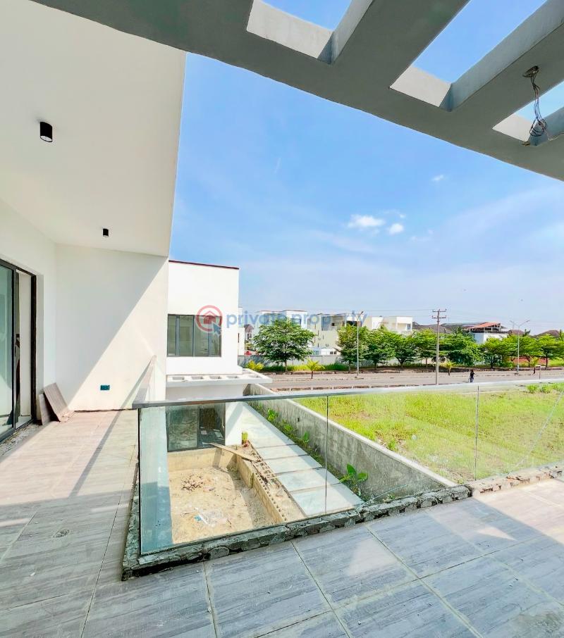 5 bedroom Detached Duplex For Sale Pinnock Beach Osapa Lekki Osapa Lekki Lagos - 11