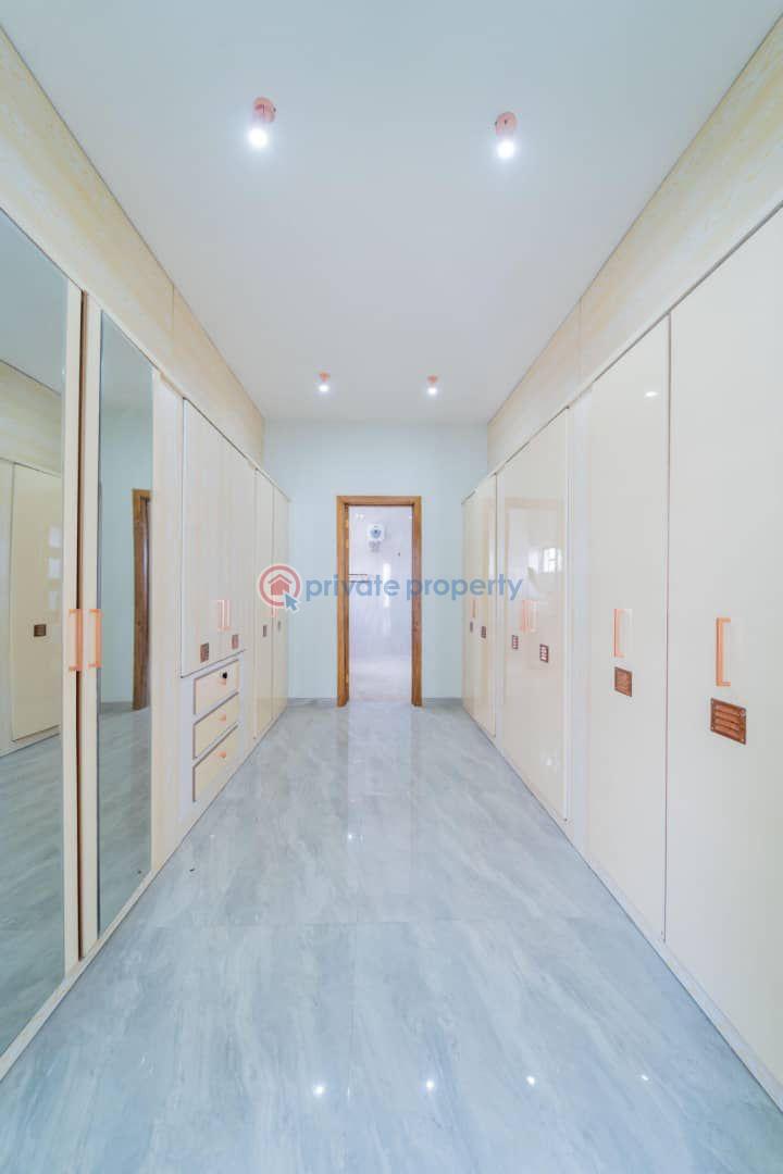 5 bedroom Duplex For Sale Off Banana Road Ikoyi Lagos - 3