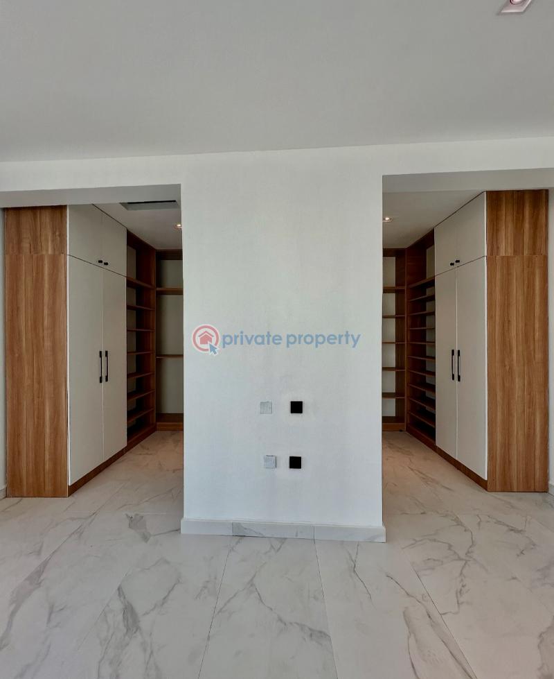 5 bedroom Detached Duplex For Sale Secure Estate At Osapa Lekki Osapa Lekki Lagos - 9