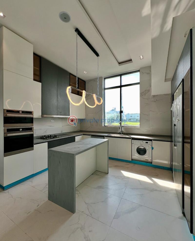 5 bedroom Detached Duplex For Sale Secure Estate At Osapa Lekki Osapa Lekki Lagos - 4