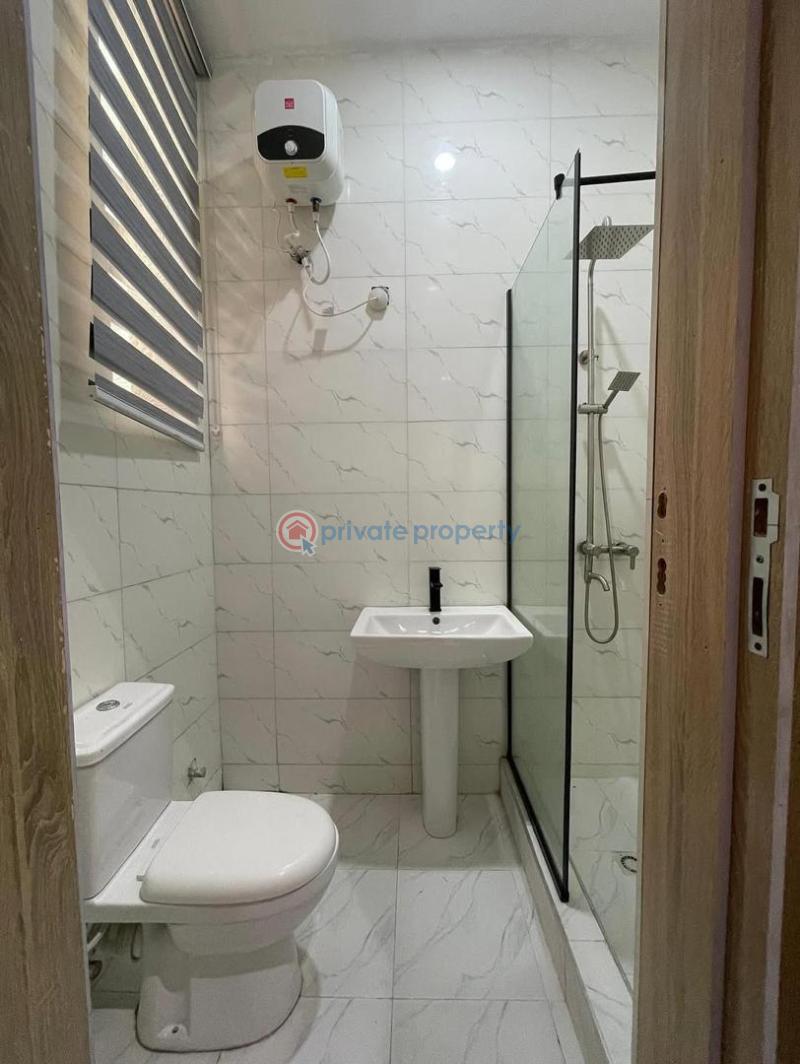 Luxurious 5 bedroom fully detached with a bq and swimming pool - 4 5 bedroom Detached Duplex For Sale Chevron Drive Lekki Lagos - 4