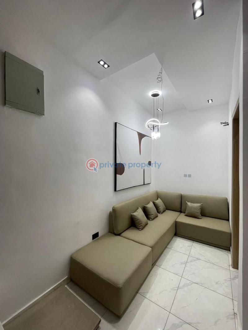 Luxurious 5 bedroom fully detached with a bq and swimming pool - 3 5 bedroom Detached Duplex For Sale Chevron Drive Lekki Lagos - 3
