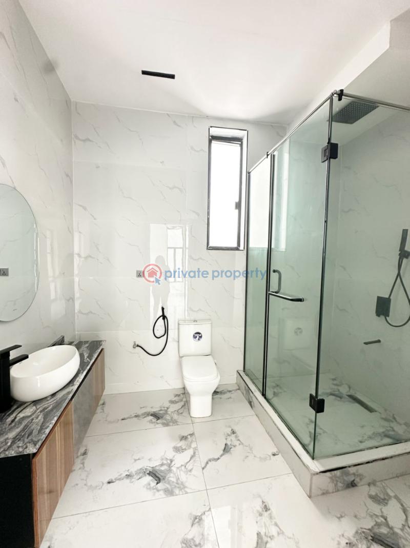5 bedroom Detached Duplex For Sale Serene Neighborhood Lekki Phase 1 Lagos - 1