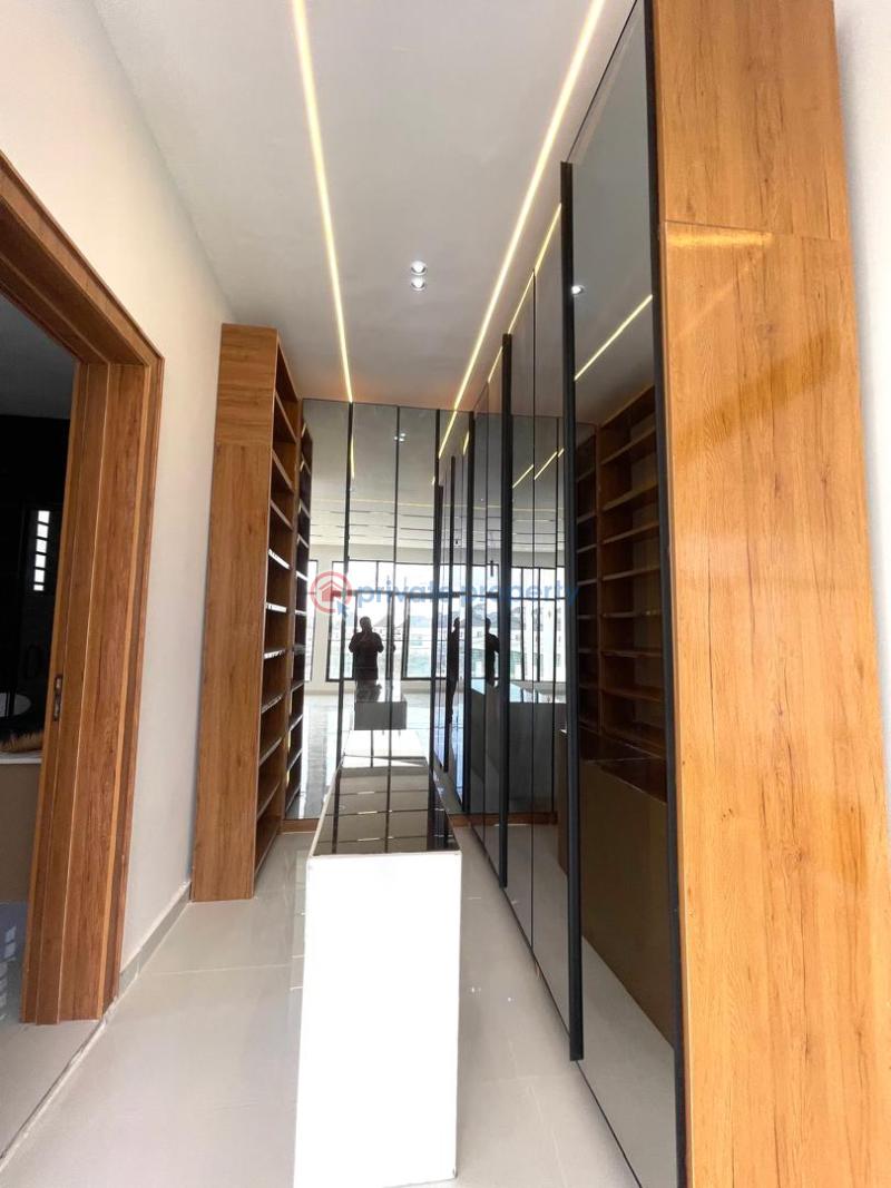 5 bedroom Detached Duplex For Sale Orchid Road, Lekki Lagos - 11