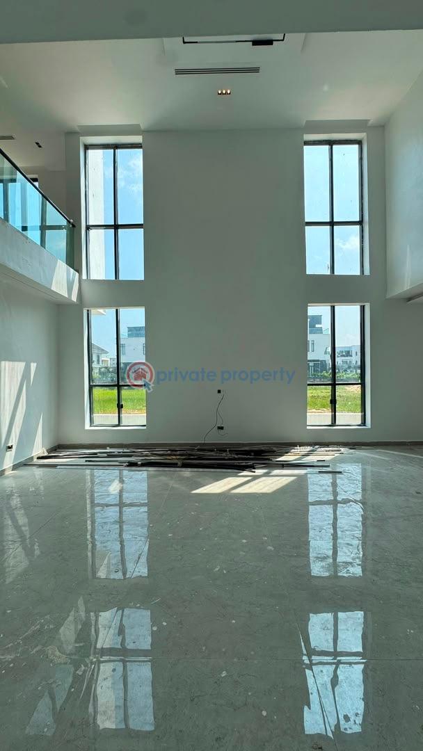 5 bedroom Semi detached Duplex For Sale Ikate Lekki Lagos - 3