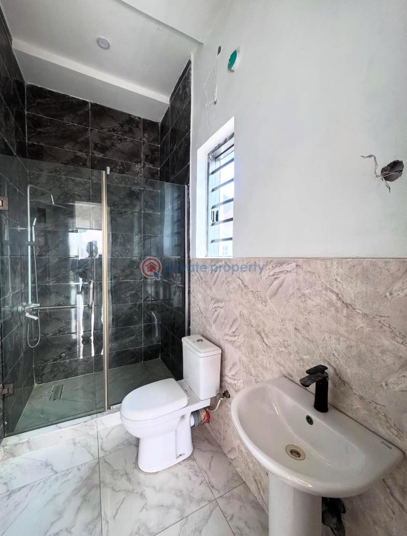 5 bedroom Detached Duplex For Sale Secure Estate At Osapa Lekki Osapa Lekki Lagos - 10