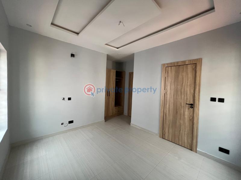 5 bedroom Detached Duplex For Sale Royal Garden Estate Along Lekki Expressway Lagos - 10
