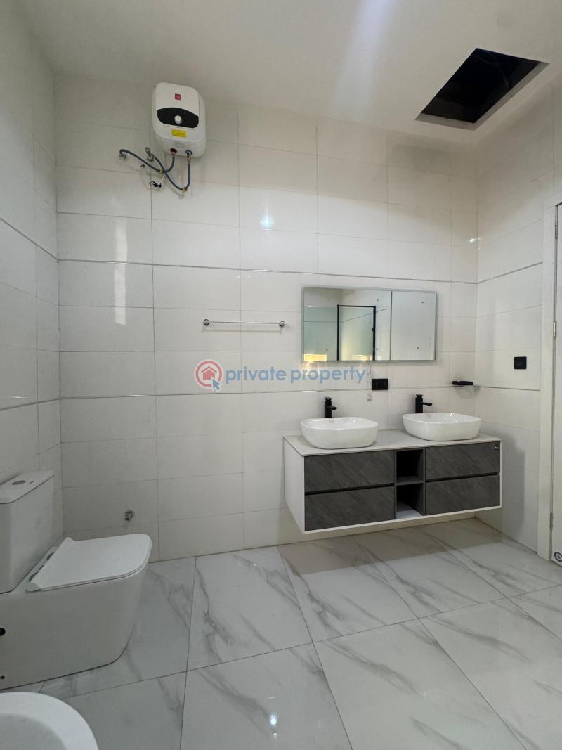 Luxurious 5 beds detached duplex & pool - 11 5 bedroom Detached Duplex For Sale Sangotedo Ajah Lagos - 11