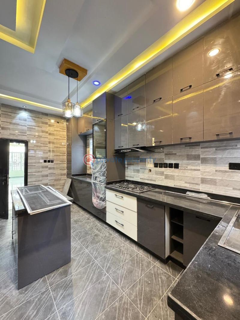 5 bedroom Detached Duplex For Sale Osapa London Lekki Lagos - 11