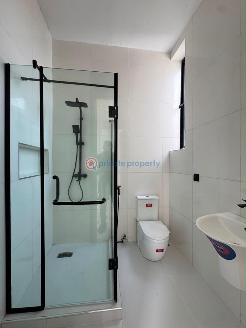 5 bedroom Detached Duplex For Sale Ikota Lekki Lagos - 3