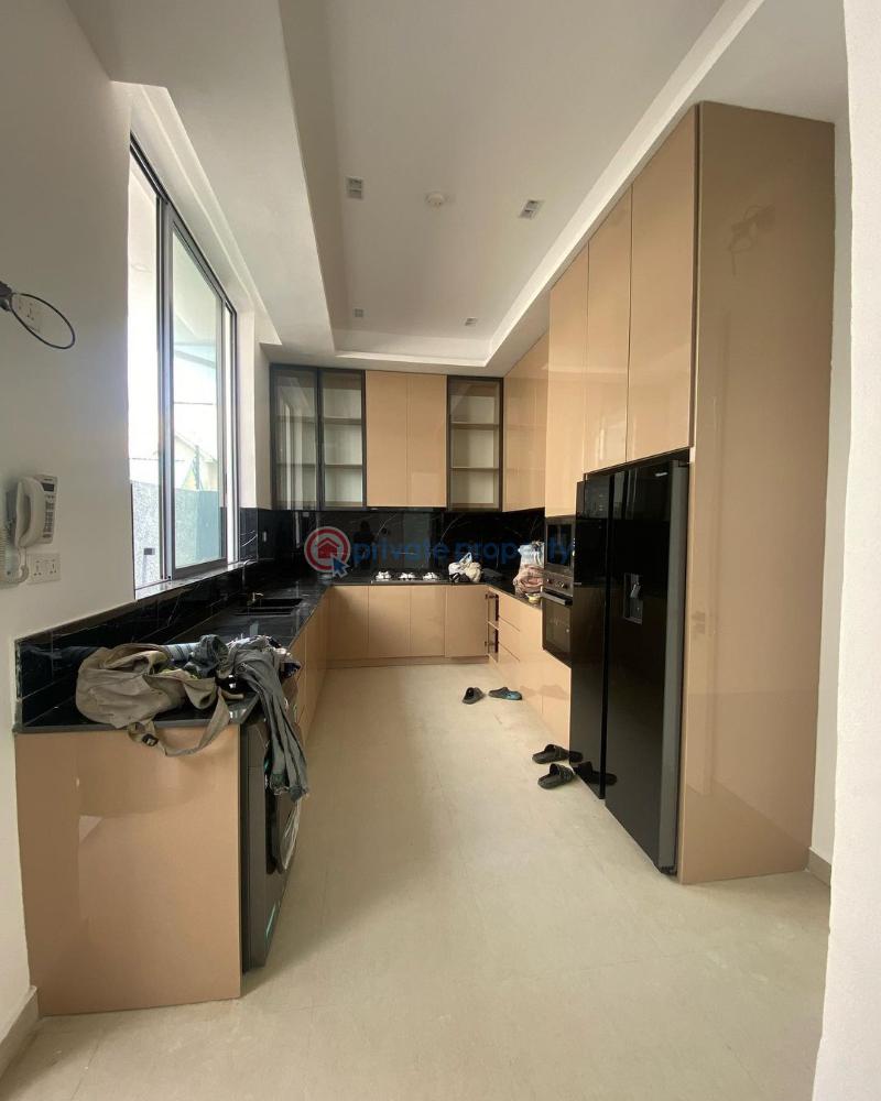 5 bedroom Detached Duplex For Sale Lekki Phase 1 Lagos - 2