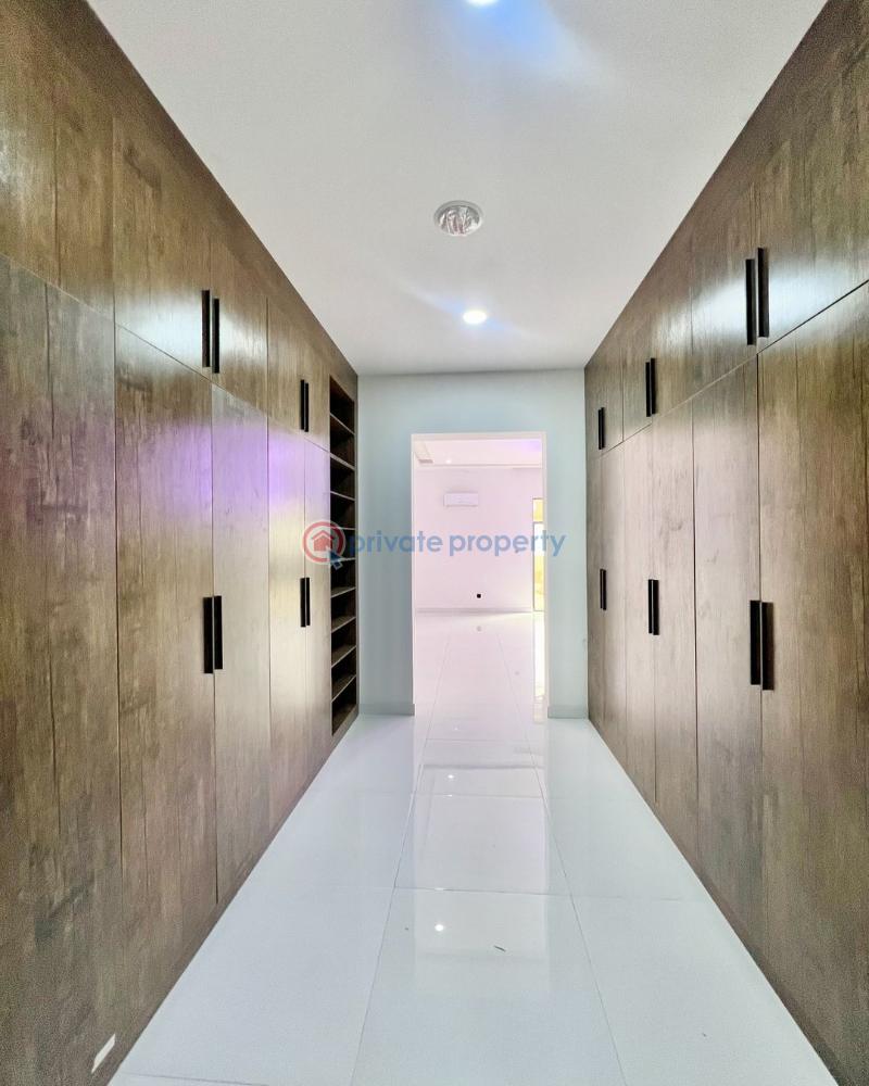 5 bedroom Detached Duplex For Sale Lekki Phase 1 Lagos - 1