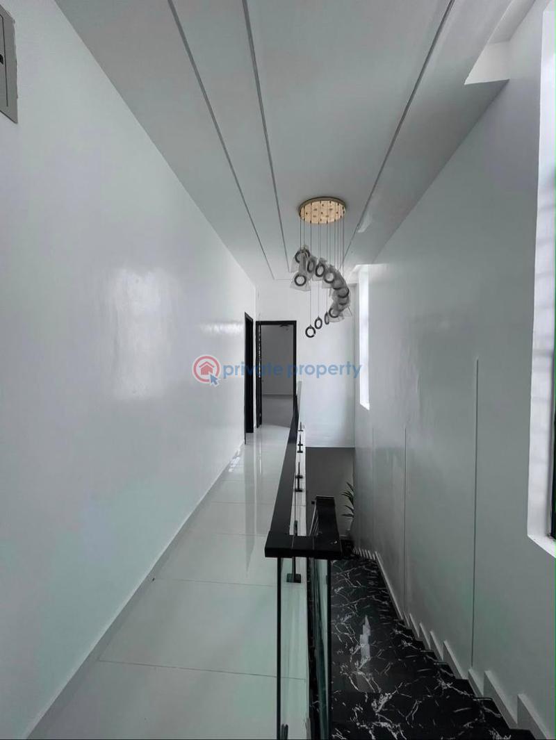 6 bedroom Detached Duplex For Sale Chevron,lekki Chevron Drive Lekki Lagos - 2