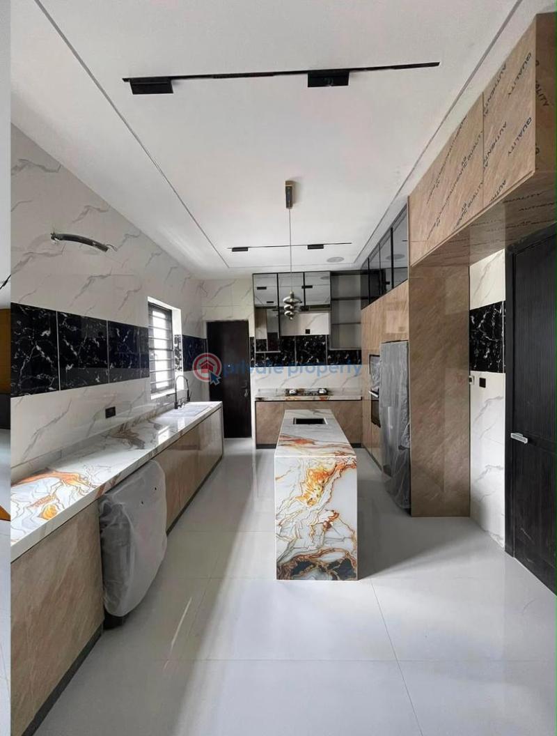 6 bedroom Detached Duplex For Sale Chevron,lekki Chevron Drive Lekki Lagos - 6
