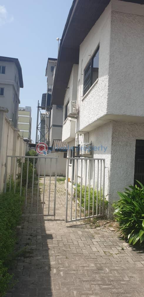 Luxurious 13bedroom commercial property - 1 10 bedroom Semi detached Duplex For Rent Victoria Island Lagos - 1