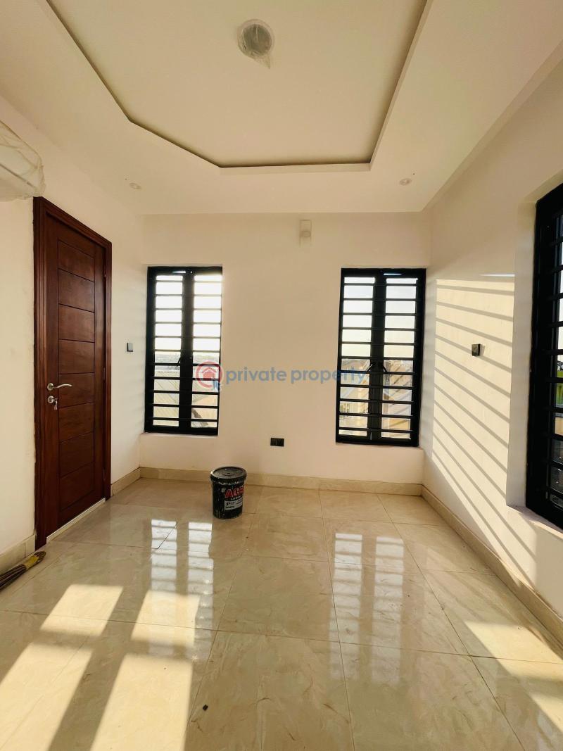 6 bedroom Detached Duplex For Sale Magodo GRA Phase 2 Kosofe/Ikosi Lagos - 1