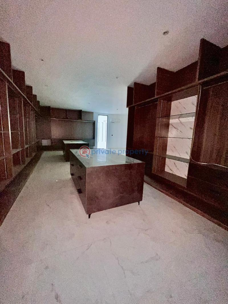 Luxurious 6bedroom fully detached duplex with pool,bq,cenima,penthouse - 5 6 bedroom Detached Duplex For Sale Lekki Phase 1 Lagos - 5