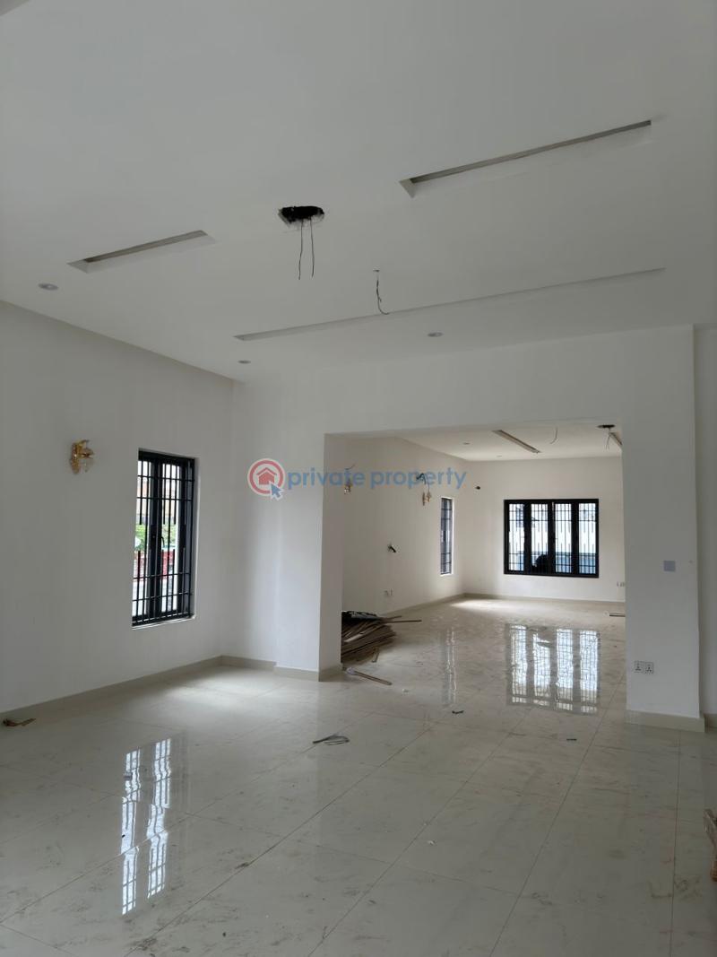 7 bedroom Detached Duplex For Sale Guzape Abuja Phase 1  - 3