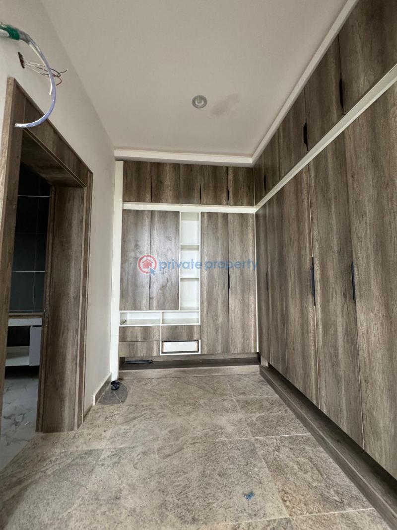 7 bedroom Detached Duplex For Sale Guzape Abuja Phase 1  - 10