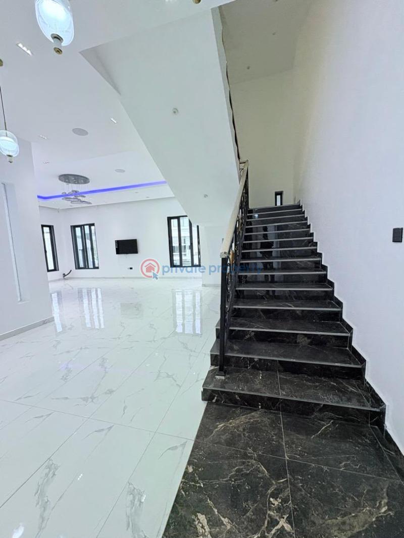 7 bedroom House For Sale Osapa London Lekki Lagos - 8