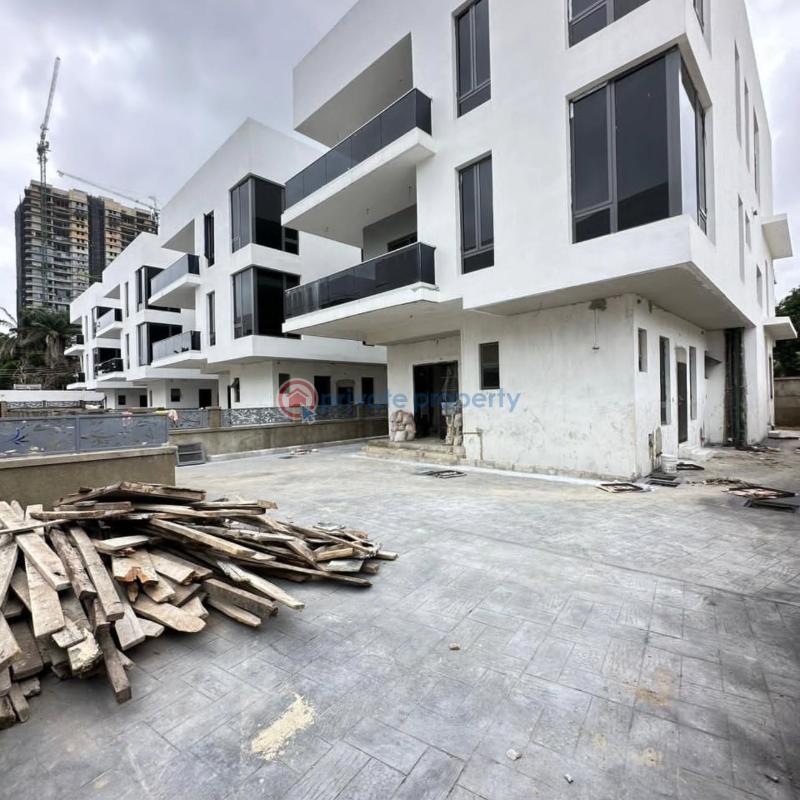 Luxurious 8 units of 6 bedroom detached duplexes with 2rooms bq - 9 6 bedroom Detached Duplex For Sale Ikoyi Lagos - 9