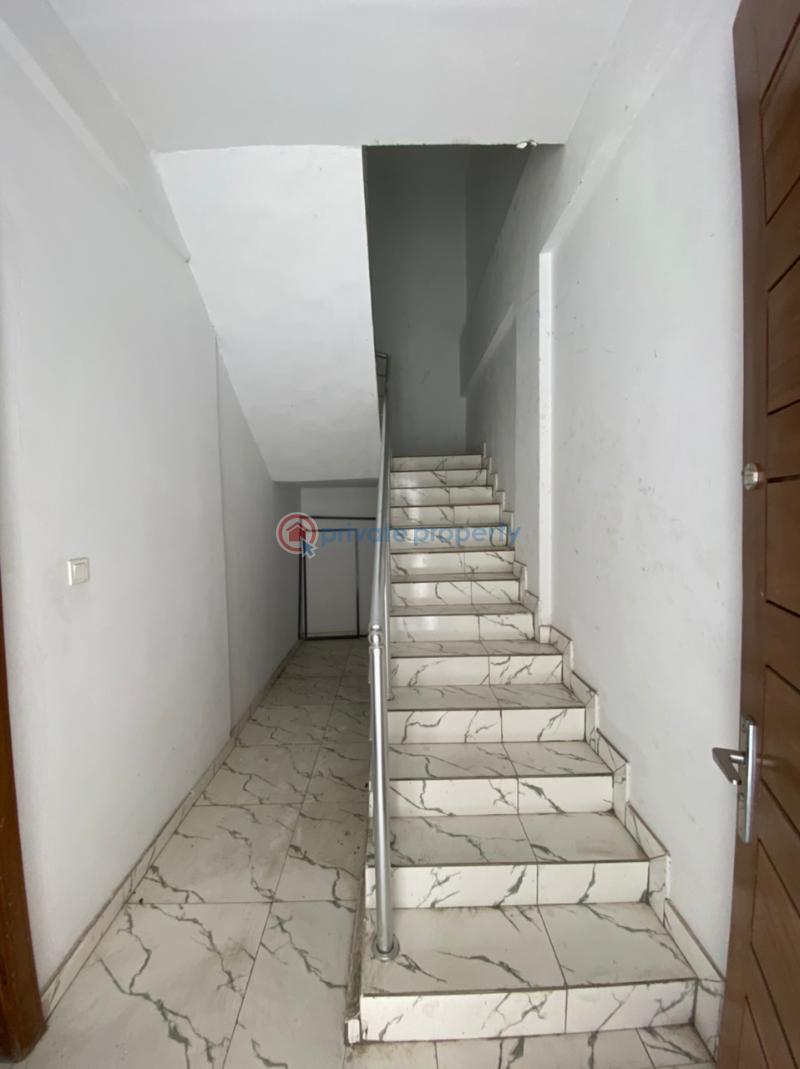 2 bedroom Block Of Flats For Sale Orchid Road Lafiaji Lekki Lagos - 3