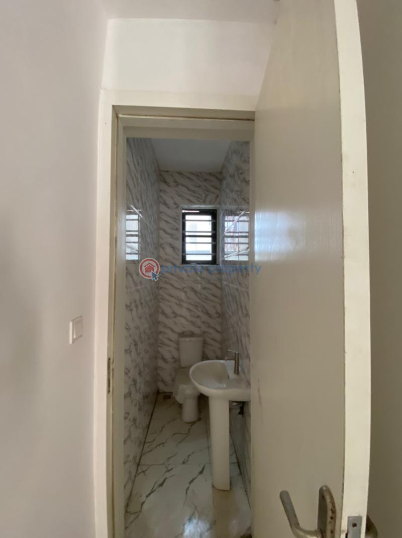 2 bedroom Block Of Flats For Sale Orchid Road Lafiaji Lekki Lagos - 9