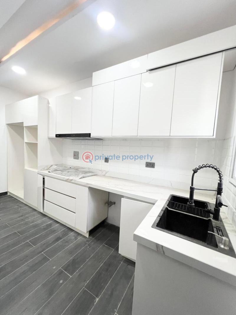 Luxurious apartment - 14 3 bedroom Flat & Apartment For Sale Osapa Lekki Lagos - 14