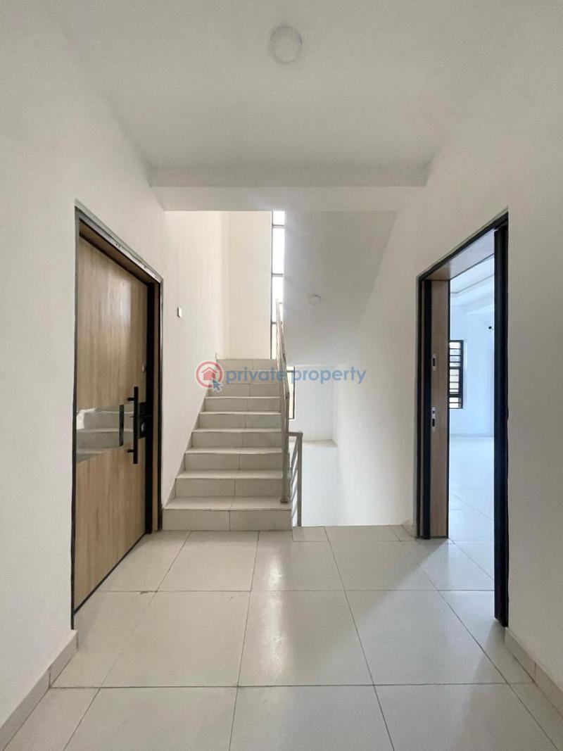 Luxurious apartments with elevator, swimming pool & gym*   1 & 2bedrooms apartments for sale!! - 15 1 bedroom Self Contain For Sale Ologolo Lekki Lagos - 15