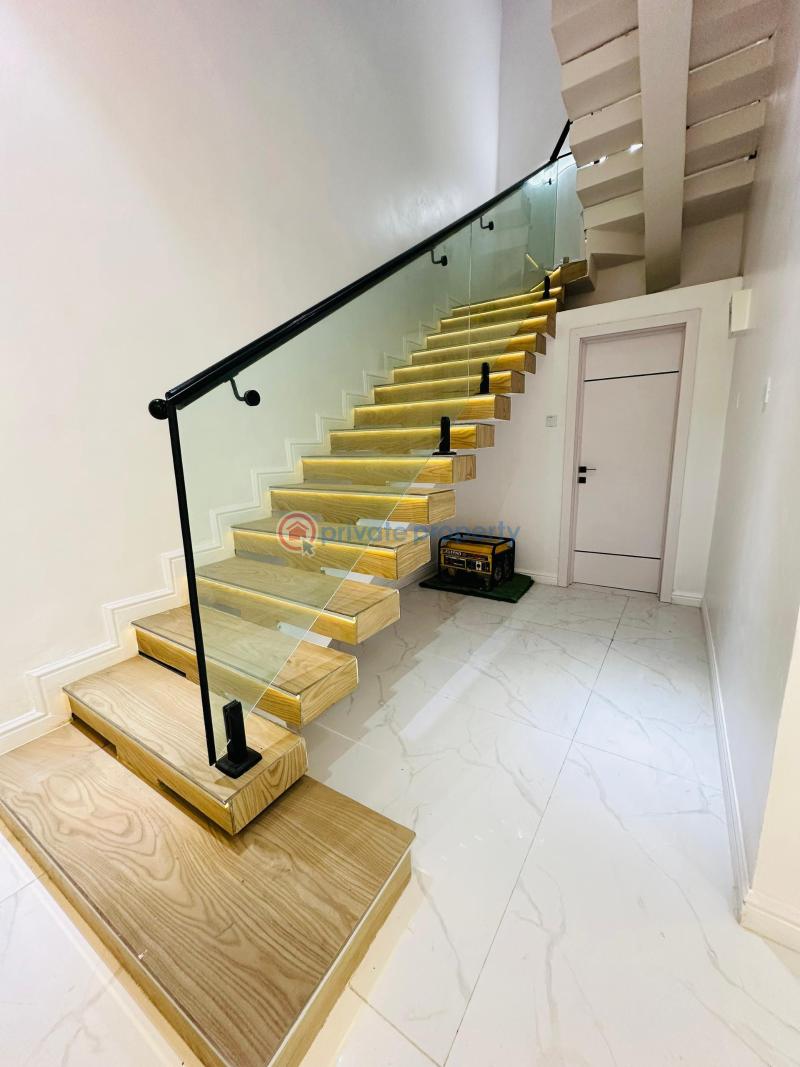 5 bedroom Detached Duplex For Sale Omole Phase 1 Ojodu Lagos - 2