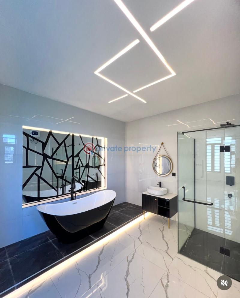 Luxurious brand new 5 bedroom fully detached duplex is available - 11 5 bedroom House For Rent Lekki Phase 1 Lagos - 11