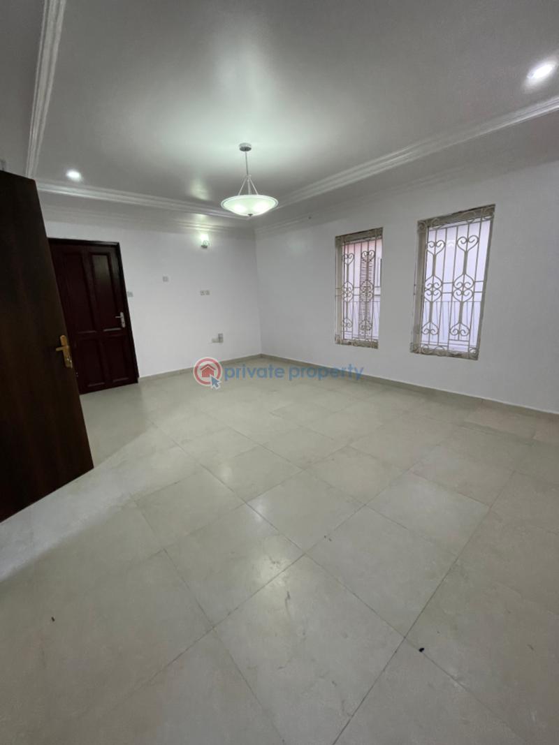 2 bedroom Block Of Flats For Rent Ayinde Akinmade Street Off Admiralty Way Lekki Phase 1 Lagos - 1