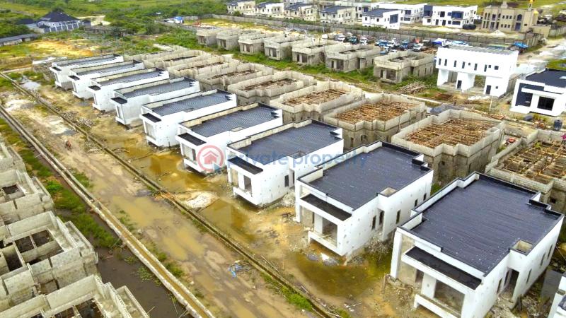 3 bedroom Detached Bungalow For Sale Igando, Ibeju Lekki Lekki Expressway Lagos - 1