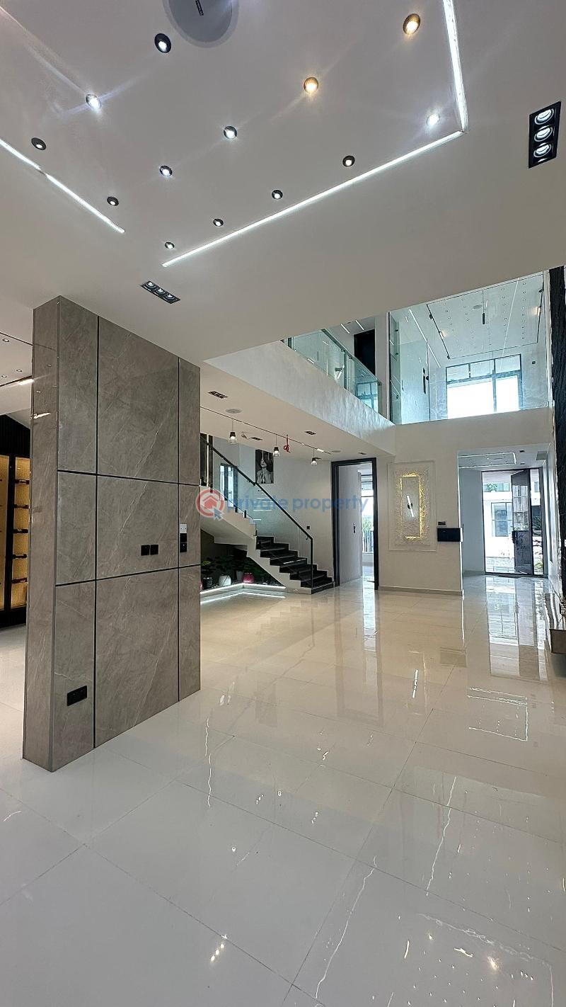 6 bedroom Detached Duplex For Sale Chevron Drive Lekki Lagos - 3