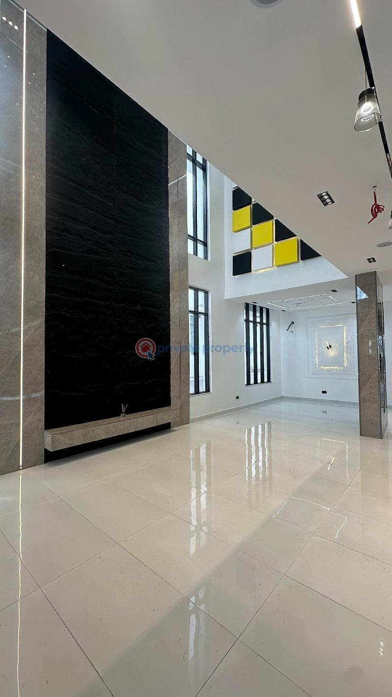 6 bedroom Detached Duplex For Sale Chevron Drive Lekki Lagos - 2