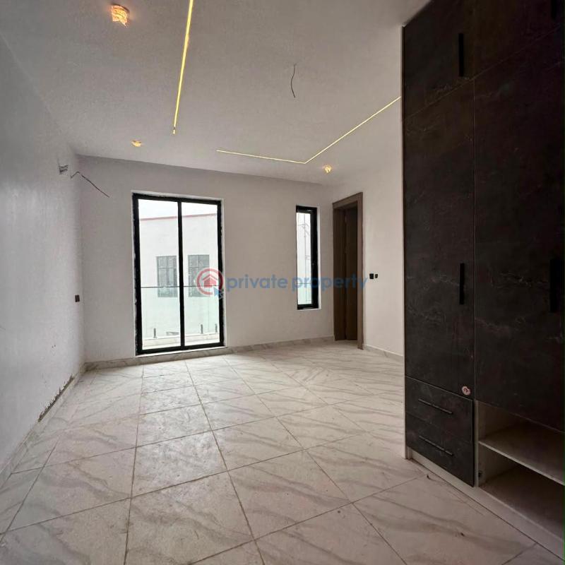 2 bedroom Block Of Flats For Sale Freedom Way Lekki Lagos - 2