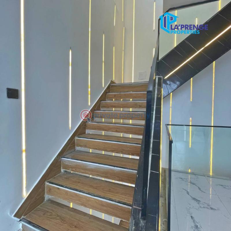 5 bedroom Detached Duplex For Sale Osapa Axis Osapa Lekki Lagos - 9