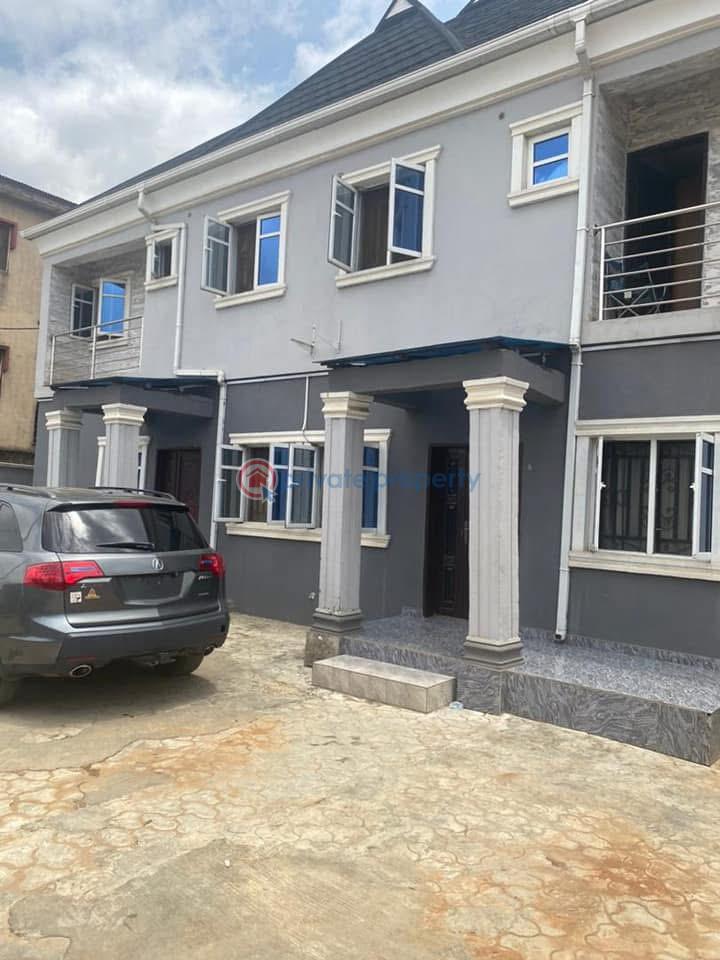 10 bedroom House For Sale Akowonjo Alimosho Lagos - 5