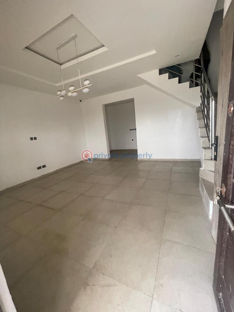 Luxurious master’s bedroom with balcony – orchid road, lekki - 8 1 bedroom Shared Apartment For Rent Orchid Road Lekki Lagos - 8