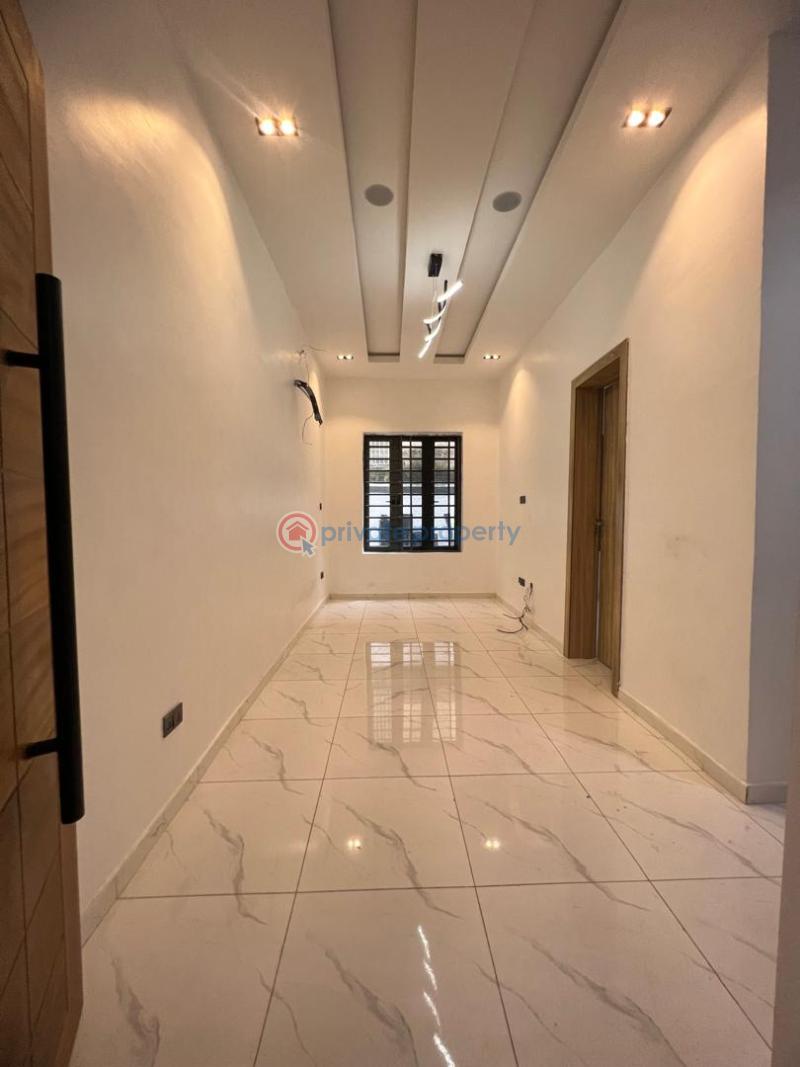 1 bedroom Mini Flat For Rent Ologolo Lekki Phase 1 Lagos - 1