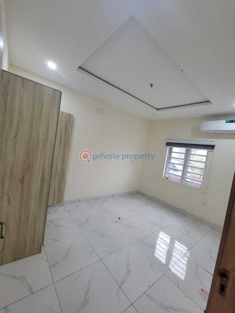 1 bedroom Mini Flat For Rent Ajah Lekki Phase 2 Lagos - 3