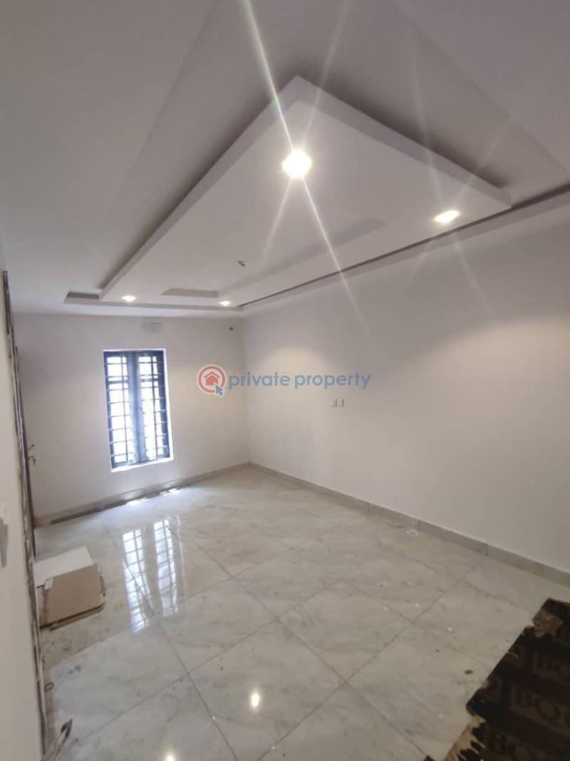 2 bedroom Block Of Flats For Rent Ologolo Lekki Lagos - 1