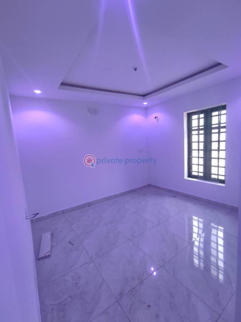 2 bedroom Block Of Flats For Rent Ologolo Lekki Lagos - 2
