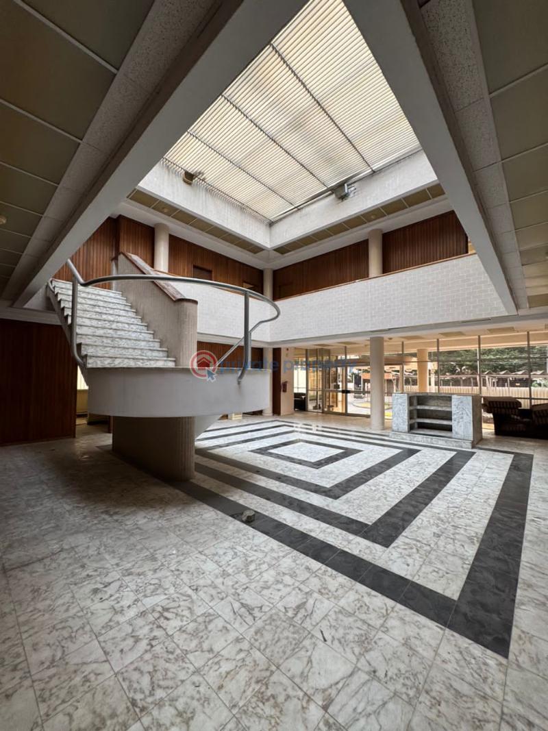 Luxurious office space - 8 10 bedroom Office For Rent Victoria Island Lagos - 8